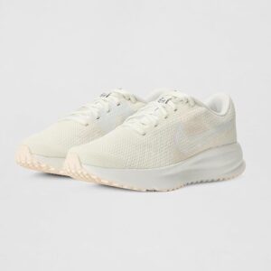 Nike Mens Revolution 8 Running Shoes